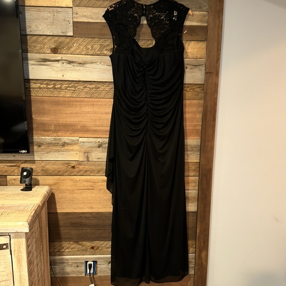Xscape Black Lace Formal Gown 14 W - Picture 5 of 5